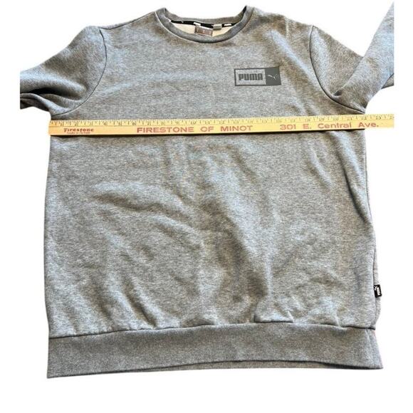 Puma men's size M grey crewneck sweatshirt. - Picture 3 of 9